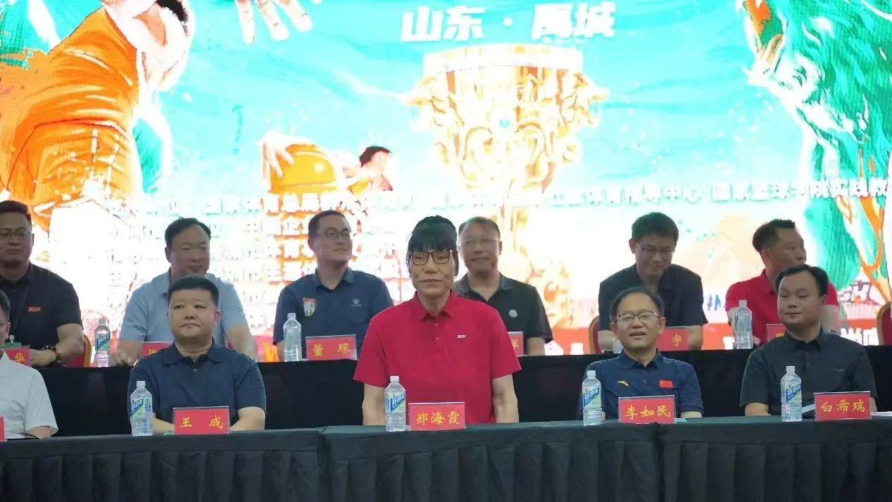 比赛间隙, 第十三届中, 赛场周围 比赛间隙, 第十三届中, 赛场周围