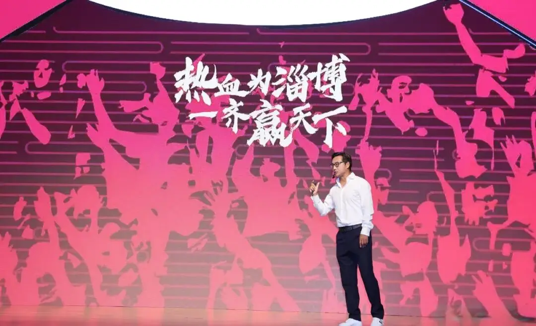 目前, 彩的文艺表