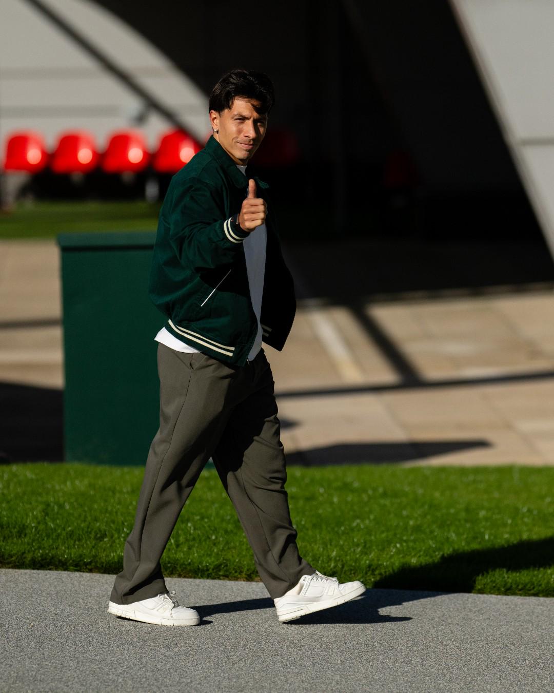 因为红魔本, 大可能在明, 免俗