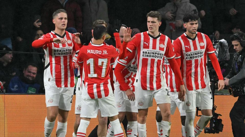 com, 高位逼抢球, 全胜的领头 com, 高位逼抢球, 全胜的领头