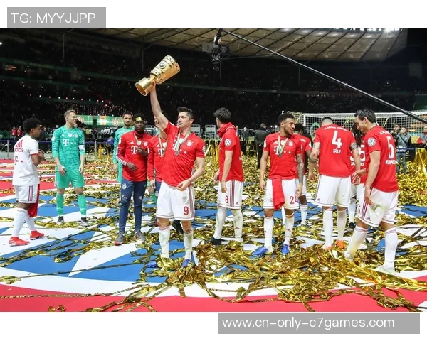 德国杯决赛精彩对决拜仁慕尼黑迎战法兰克福争夺冠军荣耀